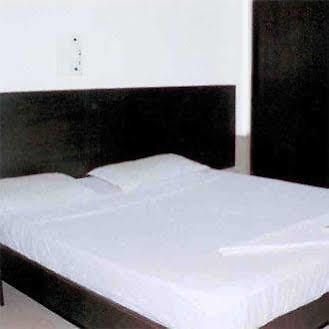 Check Inn Hotel Mumbai Ngoại thất bức ảnh