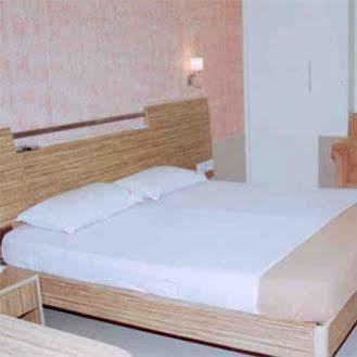 Check Inn Hotel Mumbai Ngoại thất bức ảnh